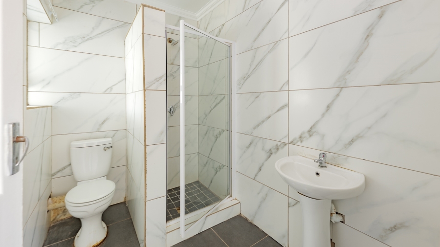 To Let 2 Bedroom Property for Rent in Oceanview Heights Western Cape